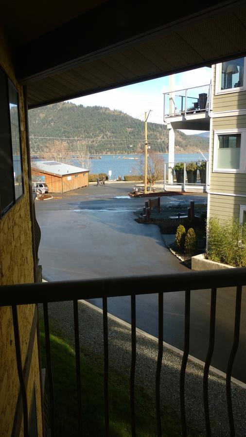 Wessex Inn By The Sea Cowichan Bay Eksteriør billede